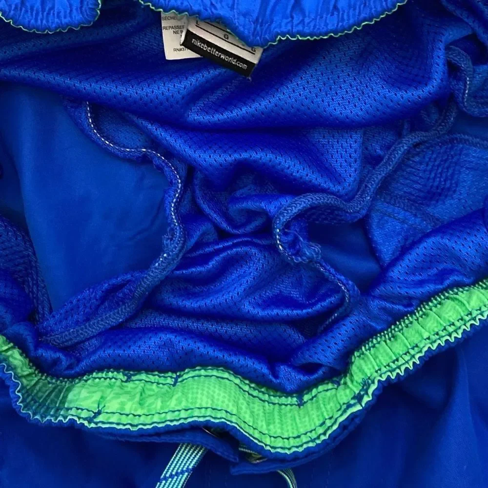 Nike Men's Blue Lined Swim Trunks Size Large‎